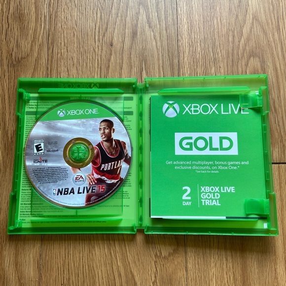 BUNDLE!! | XBOX ONE NBA LIVE 15 - Picture 3 of 4